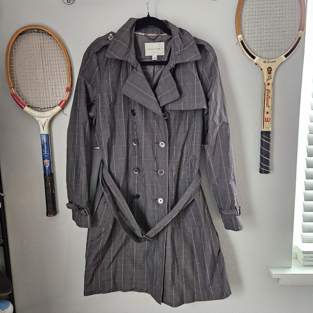Banana Republic Plaid Trench Coat Gray Large